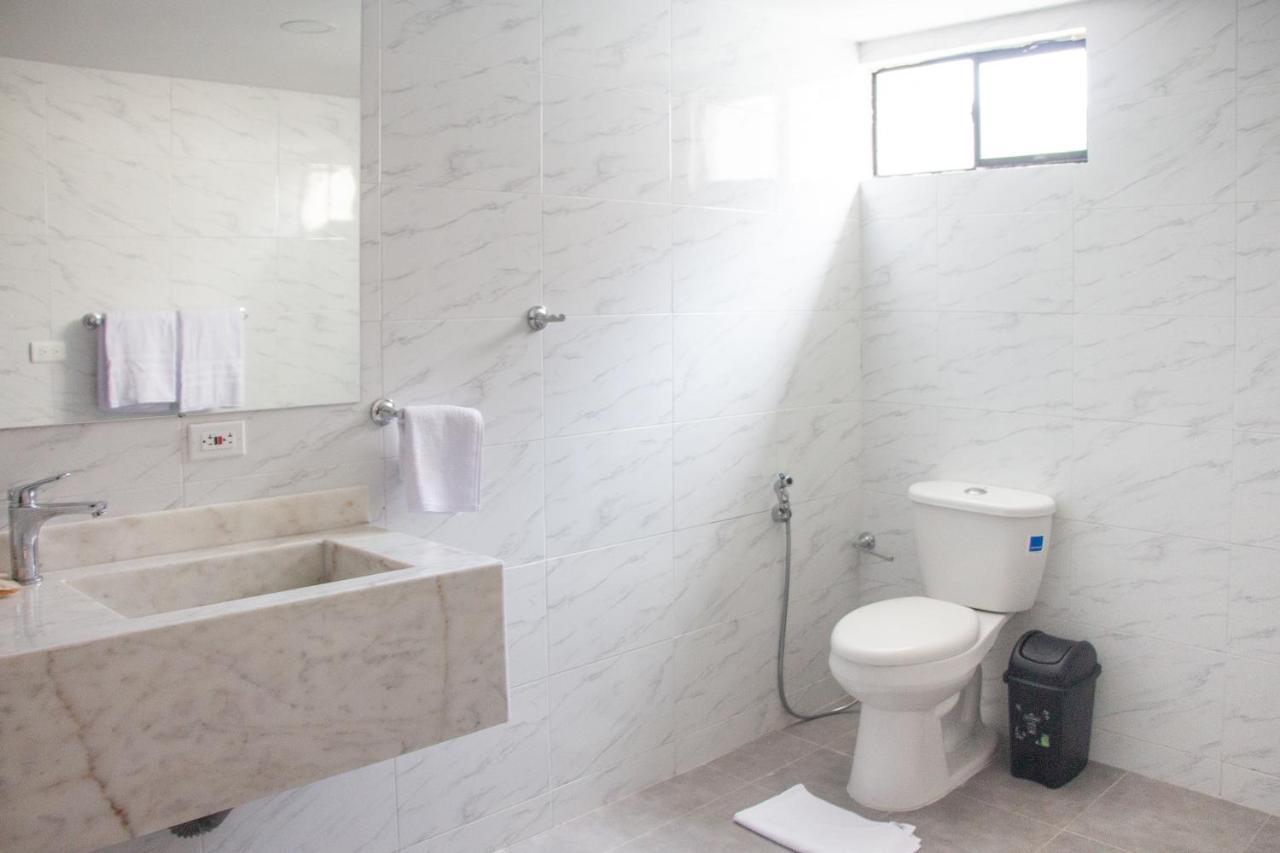 Edificio Casa Tabor Bed & Breakfast Barranquilla  Eksteriør bilde